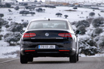 Volkswagen Passat 2.0 TDI BMT 150 CV DSG6 Advance Turismo Negro Profundo efecto perla Exterior Posterior 4 puertas