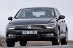 Volkswagen Passat 2.0 TDI BMT 150 CV DSG6 Advance Turismo Negro Profundo efecto perla Exterior Frontal-Lateral 4 puertas