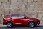 Lexus NX NX 300h F Sport Todo terreno Rojo Cerise Exterior Lateral 5 puertas