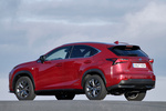 Lexus NX NX 300h F Sport Todo terreno Rojo Cerise Exterior Lateral-Posterior 5 puertas