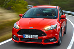 Ford Focus ST ST Turismo Rojo Race Exterior Frontal-Lateral 5 puertas