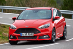 Ford Focus ST ST Turismo Rojo Race Exterior Lateral-Frontal 5 puertas
