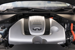 Infiniti Q70 Versi&oacute;n con volante a la derecha Gama Q70 Turismo T&eacute;cnica Motor 4 puertas