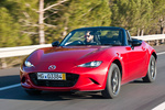 Mazda MX-5 Gama MX-5 (versi&oacute;n con volante a la derecha) Gama MX-5 (versi&oacute;n con volante a la derecha) Descapotable Exterior Frontal-Lateral 2 puertas