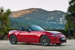 Mazda MX-5 Gama MX-5 (versi&oacute;n con volante a la derecha) Gama MX-5 (versi&oacute;n con volante a la derecha) Descapotable Exterior Lateral-Frontal 2 puertas