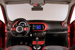 Renault Twingo SCe 70 Zen Turismo Rojo Deseo Interior Salpicadero 5 puertas