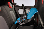 Renault Twingo SCe 70 Zen Turismo Rojo Deseo Interior Silla infantil 5 puertas