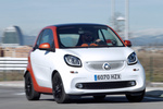 smart fortwo 1.0 71 CV Edition 1 Turismo Naranja lava y Blanco Exterior Lateral-Frontal 3 puertas