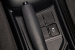 Toyota Yaris 90D Active Turismo Interior Freno de estacionamiento 5 puertas