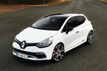 Renault Clio RS Trophy 220 CV RS 220 Trophy EDC Turismo Frost White Exterior Frontal-Lateral 5 puertas