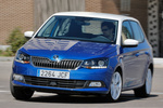 Skoda Fabia 1.2 TSI 110 DSG Style Turismo Azul Race Metalizado Exterior Frontal-Lateral 5 puertas