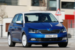 Skoda Fabia 1.2 TSI 110 DSG Style Turismo Azul Race Metalizado Exterior Frontal-Lateral 5 puertas