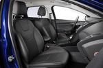 Ford Focus 2.0 TDCi 150 CV PowerShift Sportbreak Titanium Turismo familiar Deep Impact Blue Interior Asientos 5 puertas