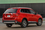 Mitsubishi Outlander Versi&oacute;n para EE.UU. Versi&oacute;n para EE.UU. Todo terreno Exterior Posterior-Lateral 5 puertas