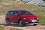 Volkswagen Golf 2.0 TDI CR 150 CV 4MOTION Gama Alltrack Turismo familiar Exterior Lateral-Frontal 5 puertas