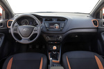 Hyundai i20 Gama i20 Coup&eacute; Gama i20 Coup&eacute; Turismo Interior Salpicadero 3 puertas