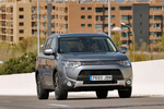 Mitsubishi Outlander Outlander PHEV Outlander PHEV Todo terreno Gris Titanium Exterior Lateral-Frontal 5 puertas