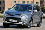 Mitsubishi Outlander Outlander PHEV Outlander PHEV Todo terreno Gris Titanium Exterior Lateral-Frontal 5 puertas