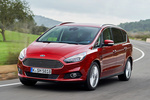 Ford S-MAX 2.0 TDCi 180 CV Titanium Monovolumen Rojo Rub&iacute; Exterior Frontal-Lateral 5 puertas