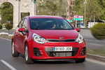 KIA Rio Gama Rio Gama Rio Turismo Signal Red Exterior Lateral-Frontal 5 puertas