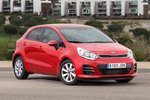 KIA Rio Gama Rio Gama Rio Turismo Signal Red Exterior Lateral-Frontal 5 puertas