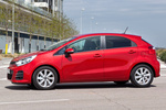 KIA Rio Gama Rio Gama Rio Turismo Signal Red Exterior Lateral 5 puertas