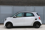 smart forfour 1.0 71 CV Passion Turismo Blanco s&oacute;lido y Plata metalizada Exterior Lateral 5 puertas