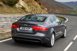 Jaguar XE 20d 180 CV Portfolio Turismo Ammonite Exterior Posterior-Lateral 4 puertas