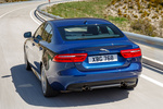 Jaguar XE 25t 240 CV R Sport Turismo Azul Bluefire Exterior Posterior 4 puertas