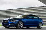 Jaguar XE 25t 240 CV R Sport Turismo Azul Bluefire Exterior Frontal-Lateral 4 puertas