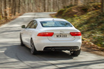 Jaguar XE V6 340 CV S Turismo Polaris White Exterior Posterior 4 puertas