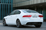 Jaguar XE V6 340 CV S Turismo Polaris White Exterior Lateral-Posterior 4 puertas