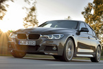 BMW Serie 3 340i M Sport Turismo Champagne Quartz Exterior Frontal-Lateral 4 puertas