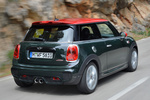 MINI MINI 2.0 231 CV MINI John Cooper Works Turismo Rebel Green Exterior Posterior-Lateral 3 puertas