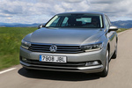 Volkswagen Passat 1.4 TSI ACT BMT 150 CV Advance Turismo Plata Tungsteno metalizado Exterior Frontal-Lateral 4 puertas