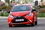 Toyota Aygo 1.0 VVT-i 69 CV x-shift x-cite Turismo x-naranja Exterior Frontal-Lateral 5 puertas