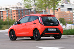 Toyota Aygo 1.0 VVT-i 69 CV x-shift x-cite Turismo x-naranja Exterior Lateral-Posterior 5 puertas