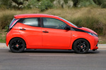 Toyota Aygo 1.0 VVT-i 69 CV x-shift x-cite Turismo x-naranja Exterior Lateral 5 puertas