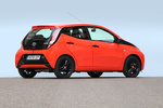Toyota Aygo 1.0 VVT-i 69 CV x-shift x-cite Turismo x-naranja Exterior Posterior-Lateral 5 puertas