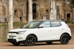 SsangYong Tivoli Gama Tivoli Limited Todo terreno Grand White Exterior Frontal-Lateral 5 puertas