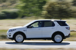 Land Rover Discovery Sport 2.2 SD4 190 CV Aut. HSE Luxury 7 asientos Todo terreno Fuji White Exterior Lateral 5 puertas
