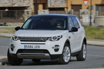 Land Rover Discovery Sport 2.2 SD4 190 CV Aut. HSE Luxury 7 asientos Todo terreno Fuji White Exterior Frontal-Lateral 5 puertas