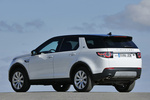 Land Rover Discovery Sport 2.2 SD4 190 CV Aut. HSE Luxury 7 asientos Todo terreno Fuji White Exterior Lateral-Posterior 5 puertas