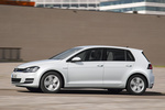 Volkswagen Golf 1.0 TSI 115 CV Gama Golf Turismo Blanco Puro Exterior Lateral 5 puertas