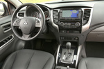 Mitsubishi L200 Gama L200 Gama L200 Pick up Interior Salpicadero 4 puertas