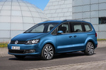 Volkswagen Sharan 2.0 TDI 150 CV BMT Sport Monovolumen Hudson Bay Blue Exterior Frontal-Lateral 5 puertas