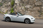 Mazda MX-5 Soft Top 2.0 160 CV i-Stop Soft Top Luxury Pack Sport Descapotable Crystal White Exterior Lateral 2 puertas