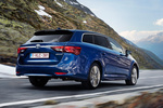 Toyota Avensis Gama Avensis Gama Avensis Turismo familiar Azul Marino Exterior Posterior-Lateral 5 puertas