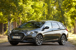 Hyundai i40 Gama i40 Gama i40 Turismo familiar Stone Grey Exterior Frontal-Lateral 5 puertas