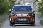Suzuki Vitara 1.6 DDiS 2WD GLX Todo terreno Naranja Atardecer Metalizado Exterior Frontal 5 puertas